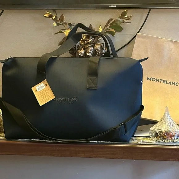MONTBLANCduffel bagnew